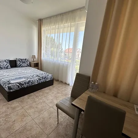 Quiet Bay 4*