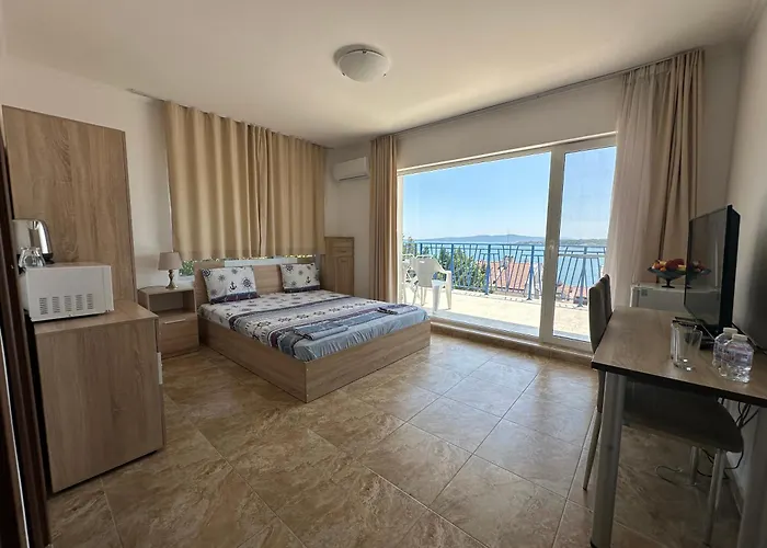 Vendégház Quiet Bay 4*