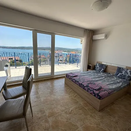 בית הארחה Quiet Bay סוזופול