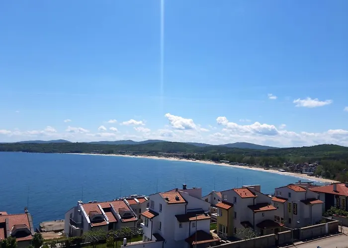 Къща за гости Quiet Bay 4*