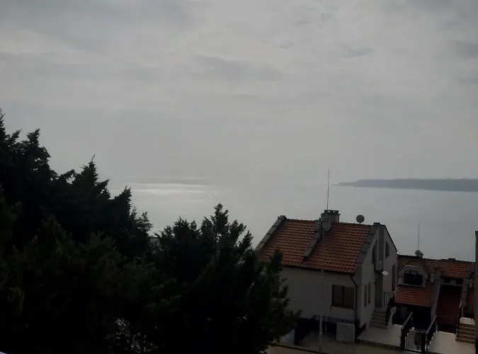 Quiet Bay Къща за гости Созопол