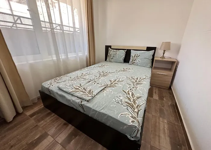 Quiet Bay Къща за гости 4*