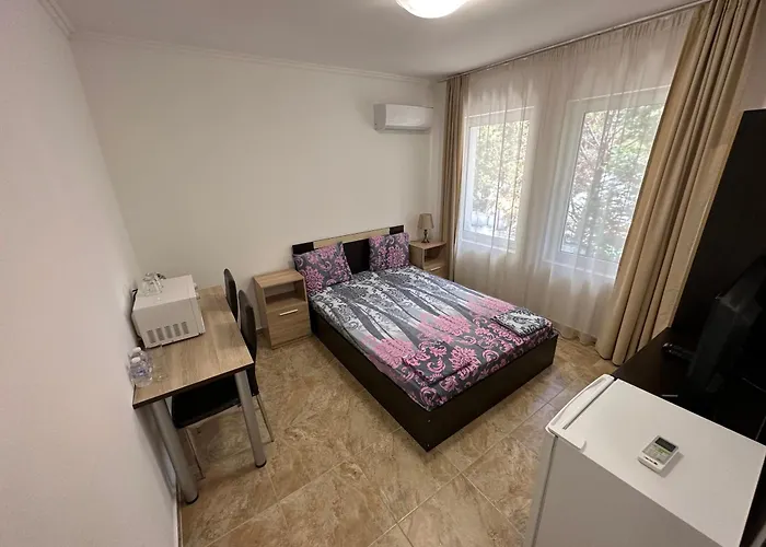 Quiet Bay Созопол