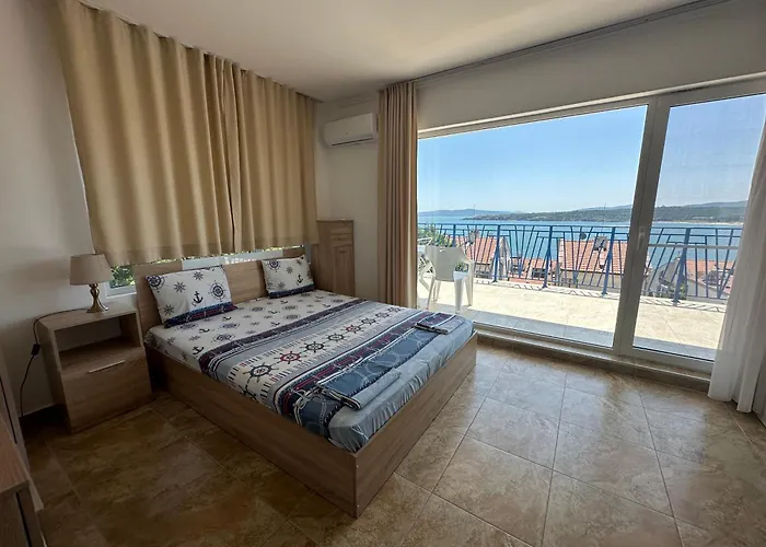 Къща за гости Quiet Bay